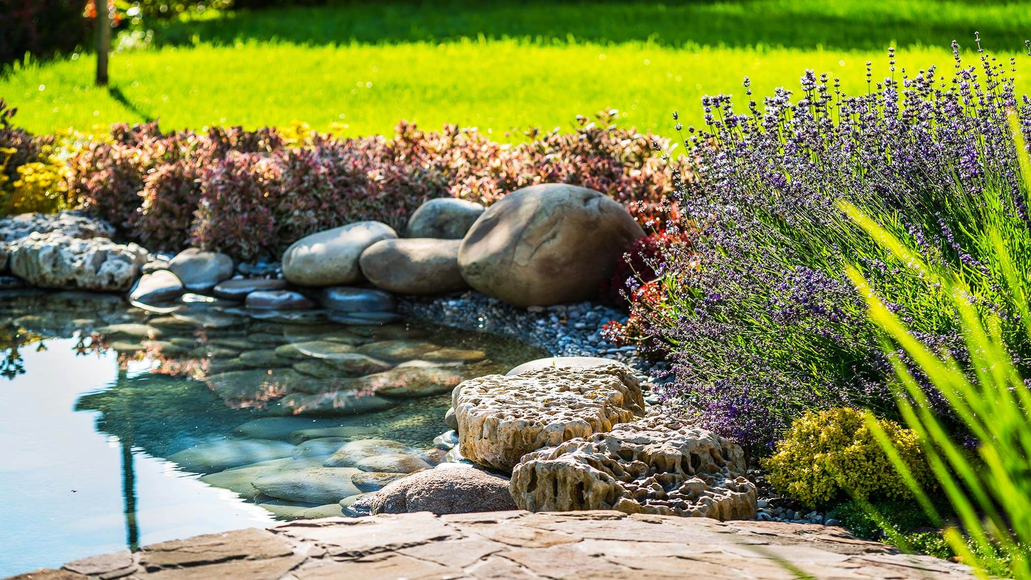 Giardino con laghetto - naturhotel