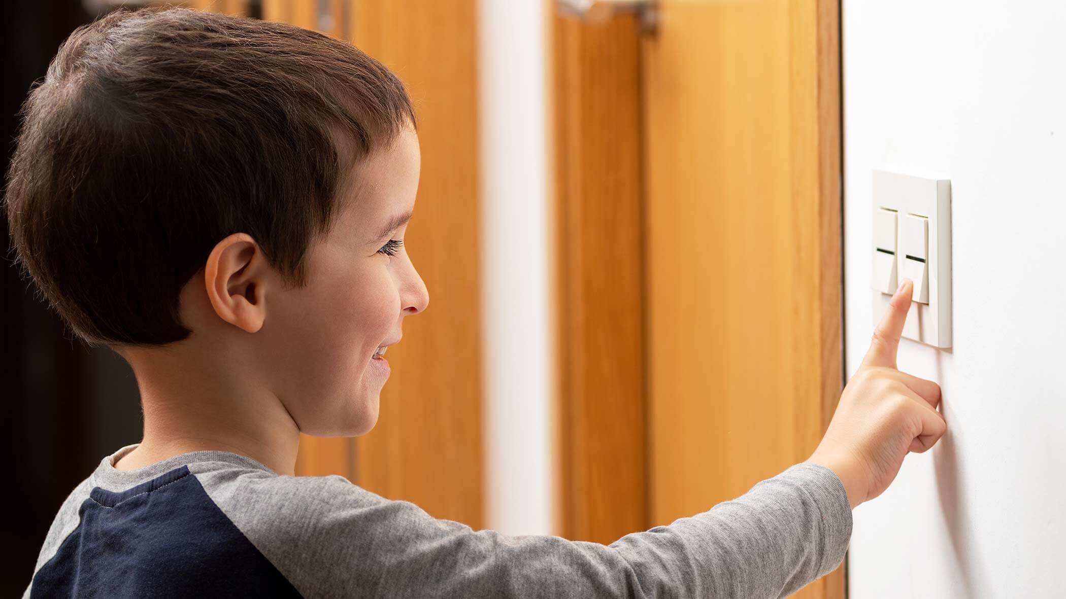 Come posso ridurre il consumo energetico in hotel?